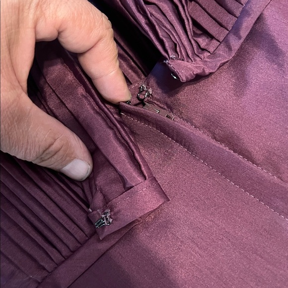 Victor Costa Vintage Plum Taffeta Off-Shoulder Gown Dark Romance Victorian - Picture 11 of 15